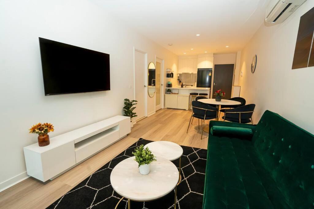 Luxe Haven - 42Nd Floor Panoramic City Views Melbourne Buitenkant foto