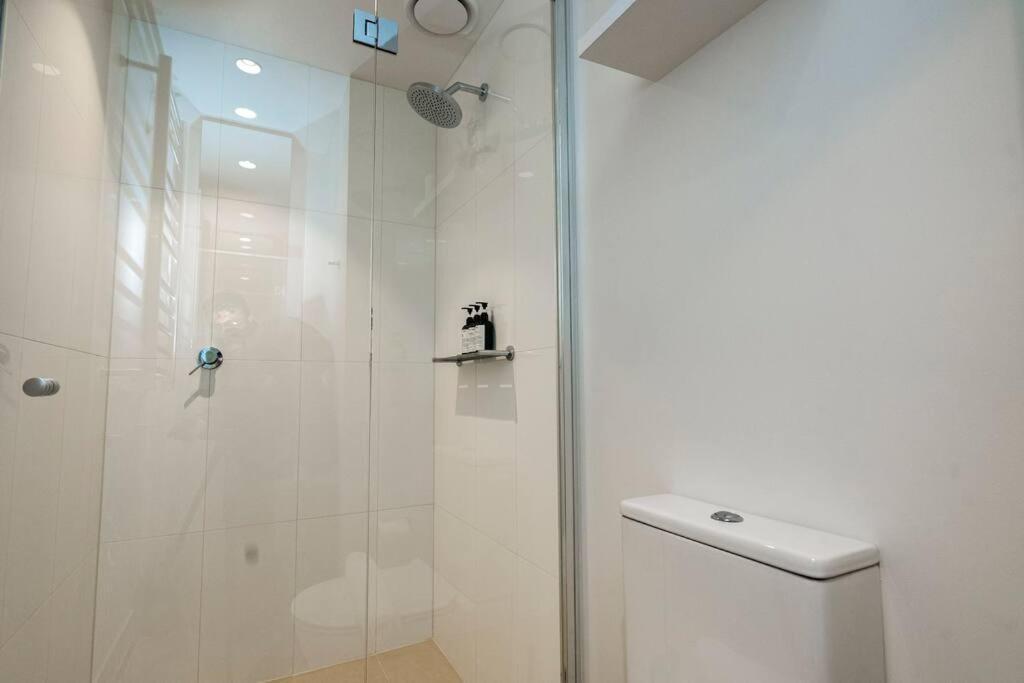 Luxe Haven - 42Nd Floor Panoramic City Views Melbourne Buitenkant foto
