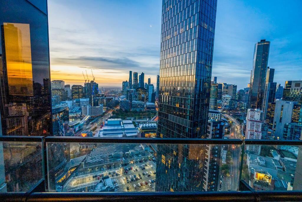 Luxe Haven - 42Nd Floor Panoramic City Views Melbourne Buitenkant foto